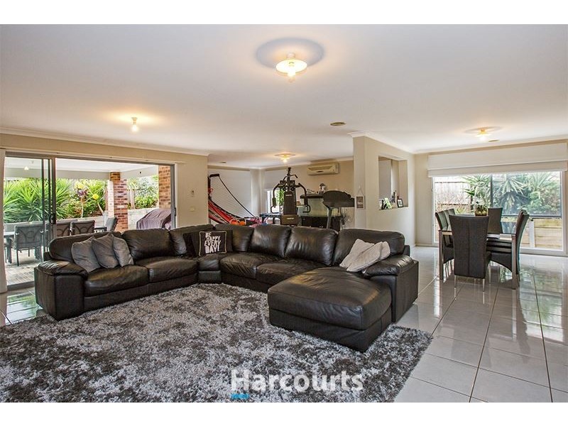 35 Silver Gum Drive, Pakenham VIC 3810