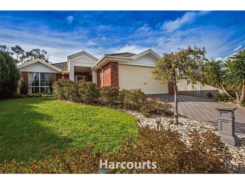 99 Ebony Drive, Pakenham VIC 3810