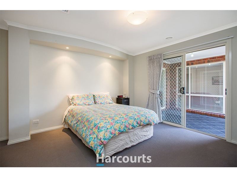 99 Ebony Drive, Pakenham VIC 3810