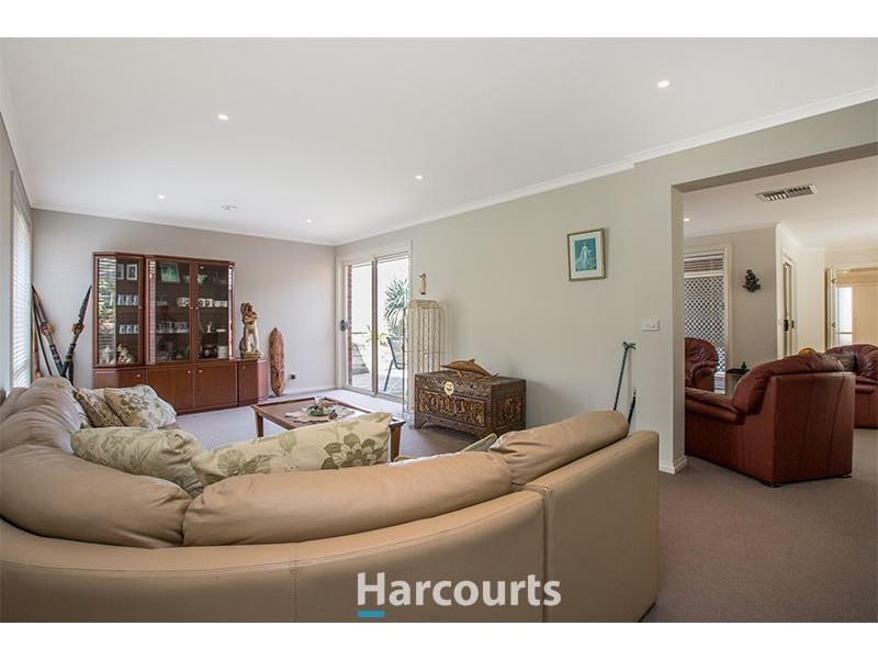 99 Ebony Drive, Pakenham VIC 3810