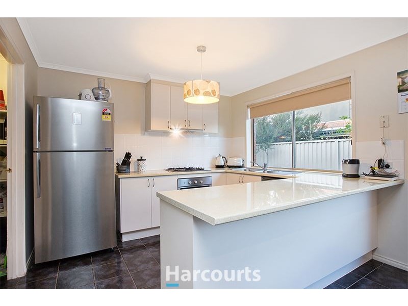 51 Oaklands Way, Pakenham VIC 3810