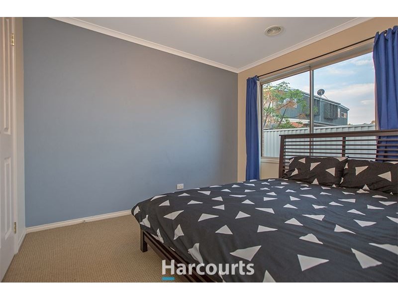 51 Oaklands Way, Pakenham VIC 3810