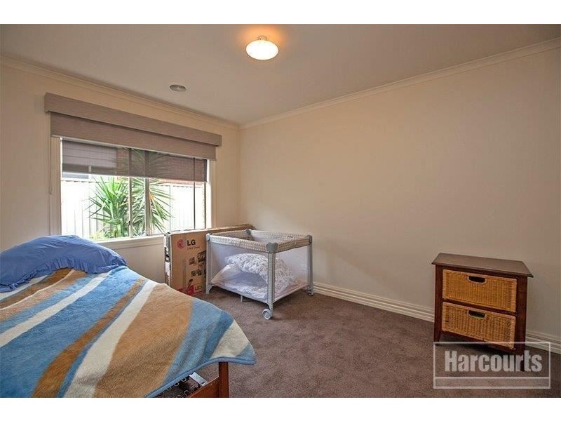 9 Willowbank Pocket, Pakenham VIC 3810