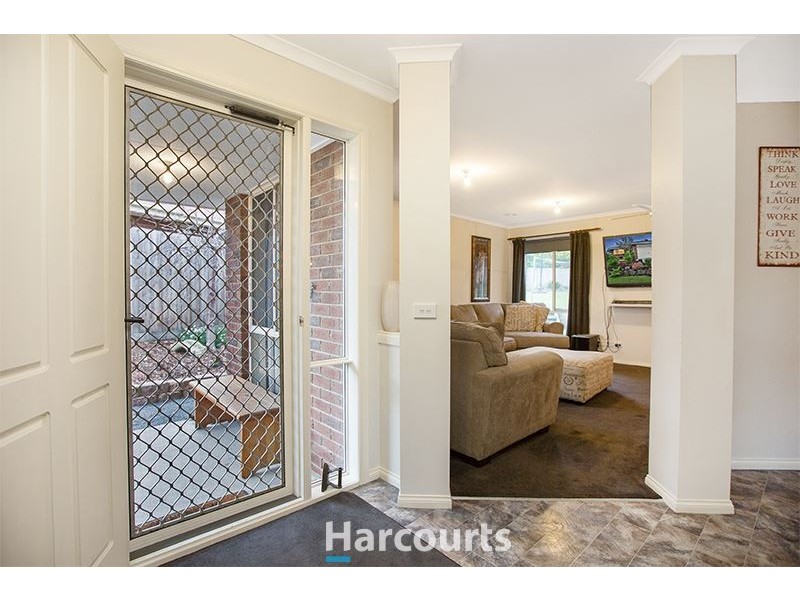 6 Finton Court, Pakenham VIC 3810