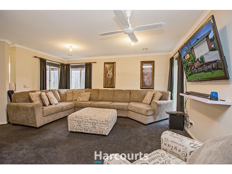 6 Finton Court, Pakenham VIC 3810