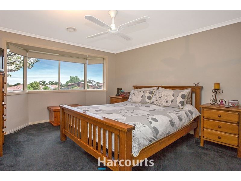 6 Finton Court, Pakenham VIC 3810