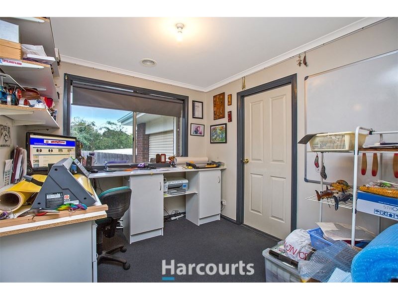 6 Finton Court, Pakenham VIC 3810