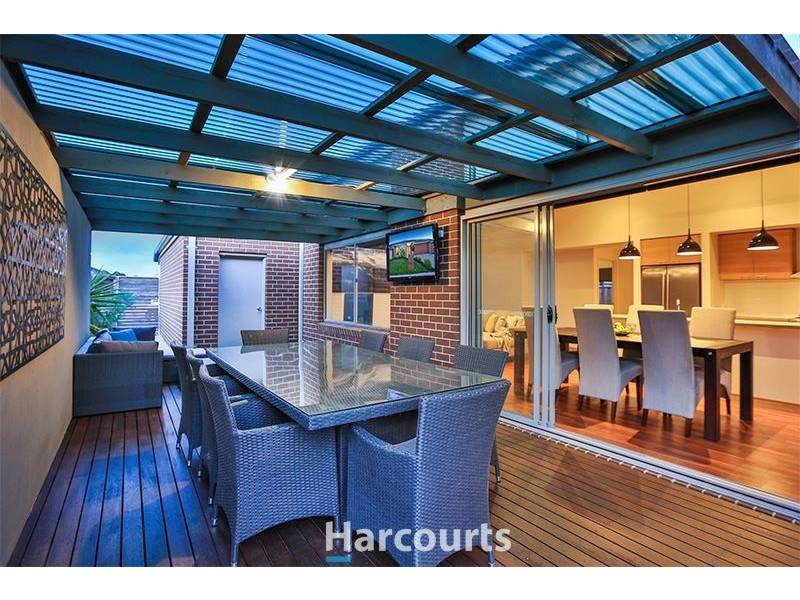 6 Onyx Crescent, Officer VIC 3809