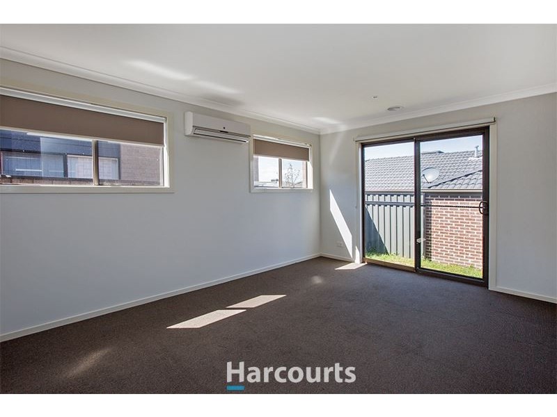 14 Botham Crescent, Pakenham VIC 3810