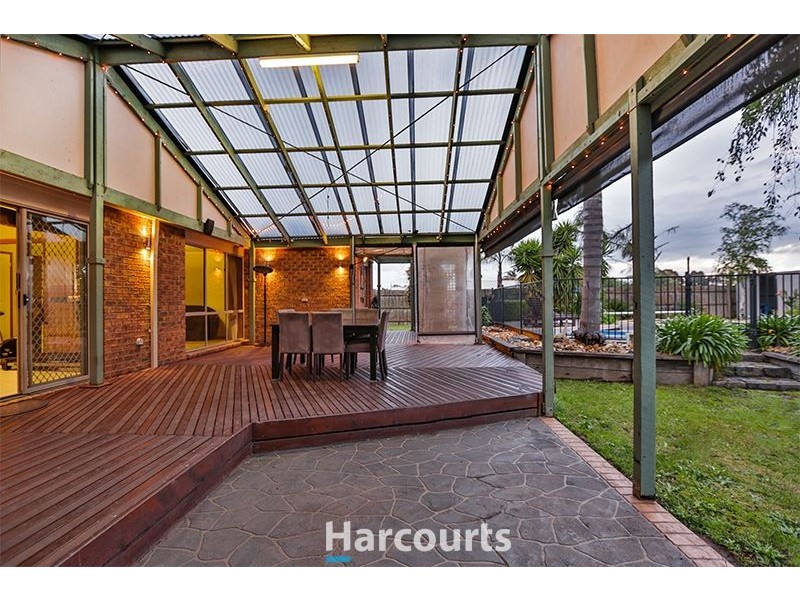 15 Benor Court, Pakenham VIC 3810