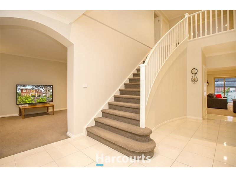 1 Macquarie Circuit, Pakenham VIC 3810