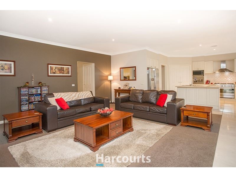 1 Macquarie Circuit, Pakenham VIC 3810