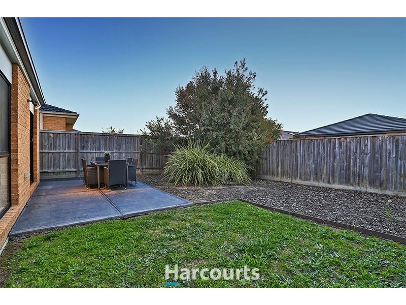 15 Young Street, Pakenham VIC 3810