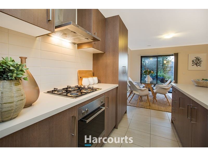 15 Young Street, Pakenham VIC 3810