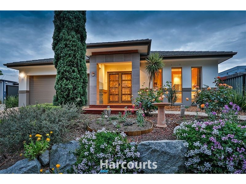 6 Huron Parkway, Pakenham VIC 3810