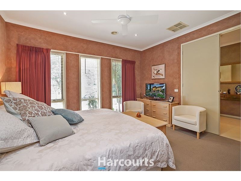 6 Huron Parkway, Pakenham VIC 3810