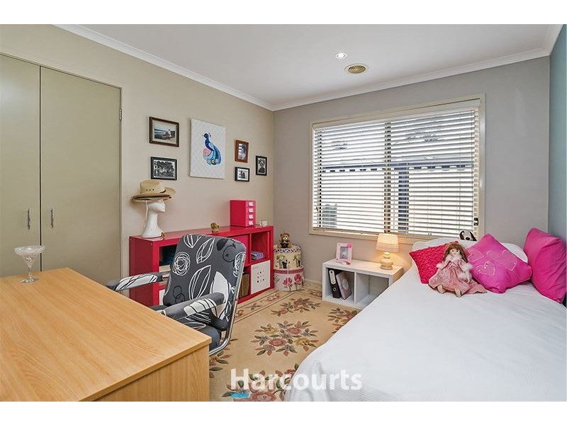 6 Huron Parkway, Pakenham VIC 3810