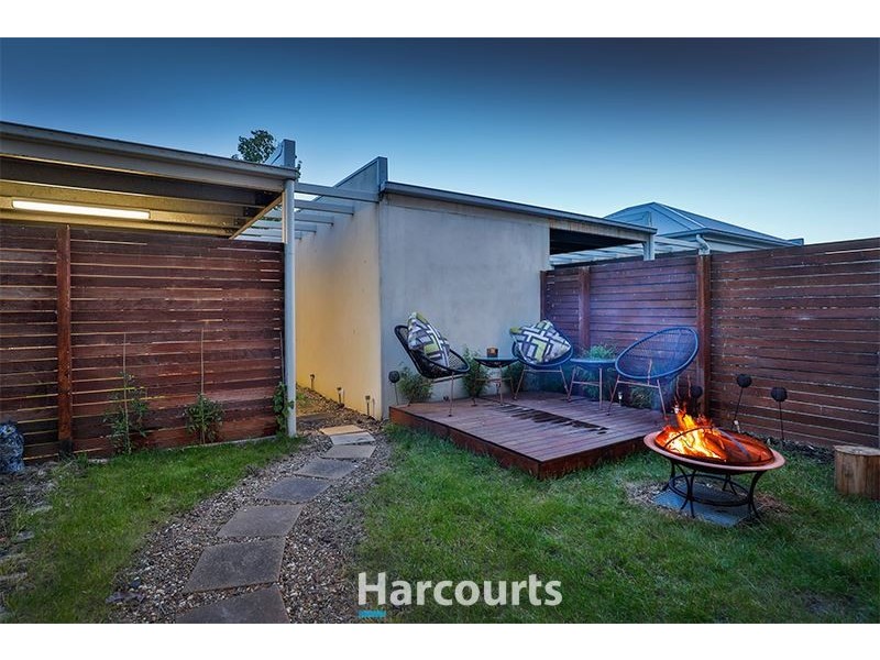 7/2 The Entrance, Pakenham VIC 3810