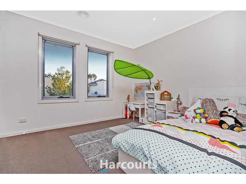 7/2 The Entrance, Pakenham VIC 3810