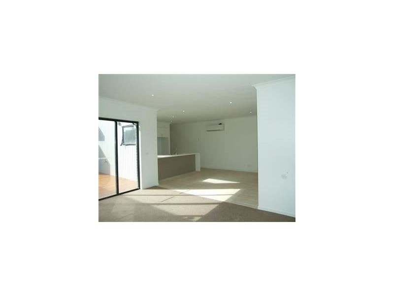 27 Flemington Rise, Officer VIC 3809