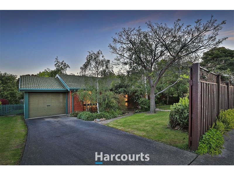 9 Eagle Drive, Pakenham VIC 3810