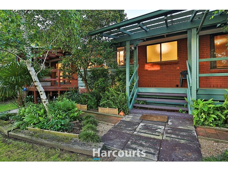 9 Eagle Drive, Pakenham VIC 3810