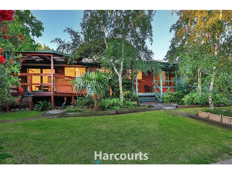 9 Eagle Drive, Pakenham VIC 3810