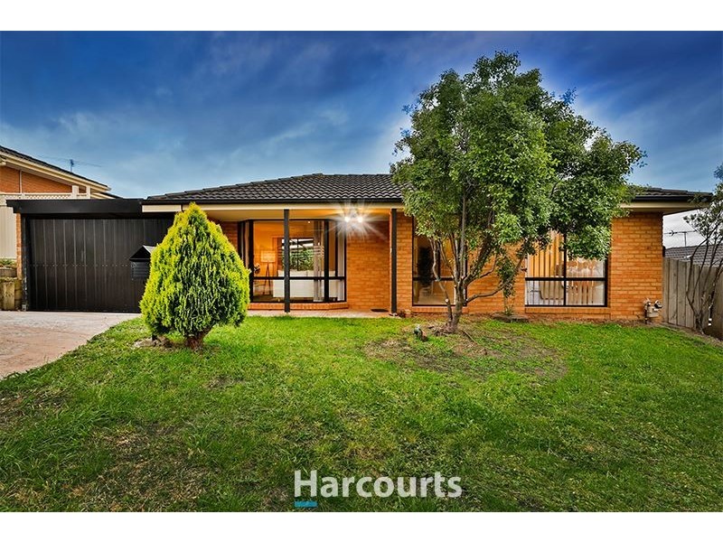 17 Luca Place, Pakenham VIC 3810