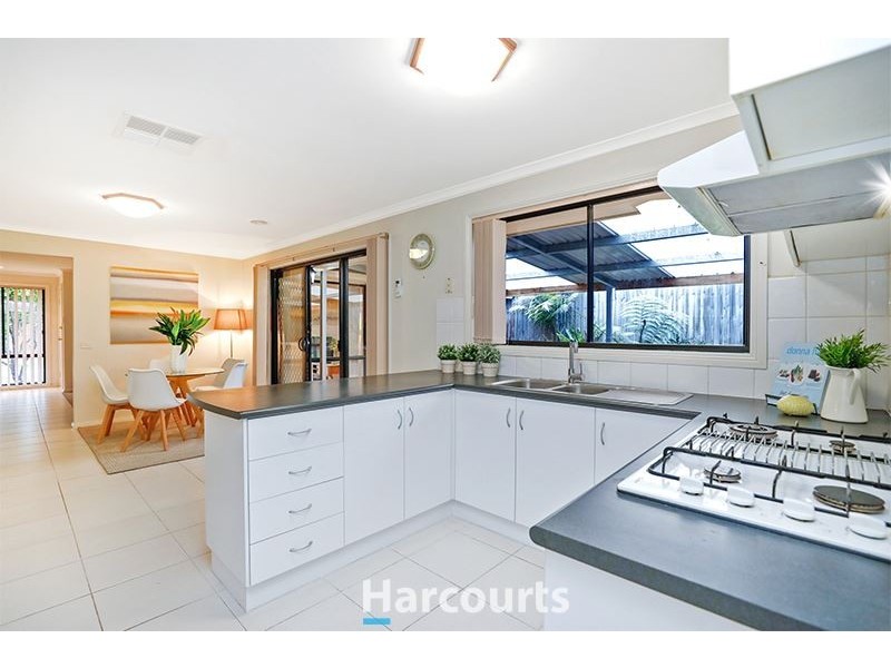 17 Luca Place, Pakenham VIC 3810
