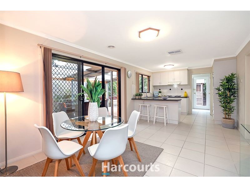 17 Luca Place, Pakenham VIC 3810