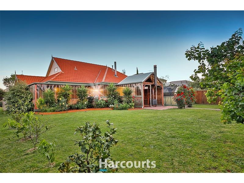 2 Livingstone Boulevard, Pakenham VIC 3810