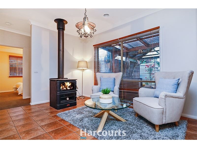 2 Livingstone Boulevard, Pakenham VIC 3810