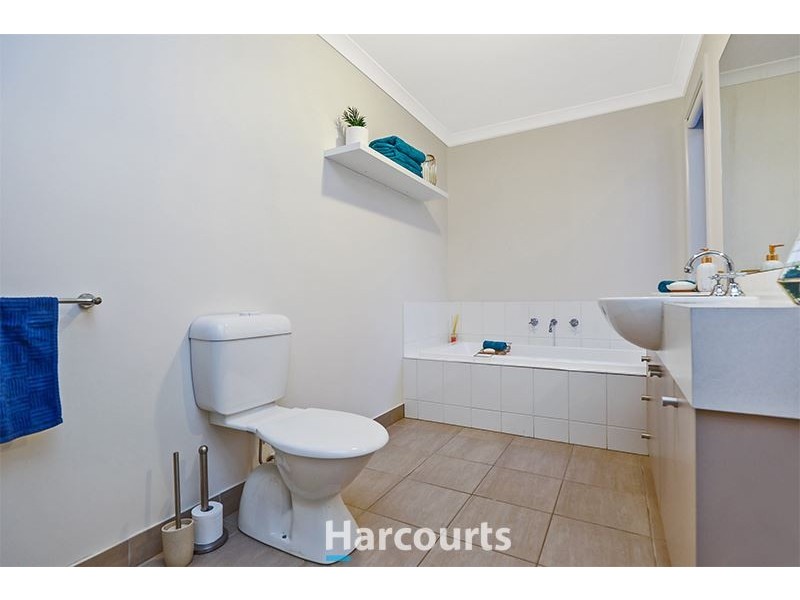 44 Victory Drive, Pakenham VIC 3810