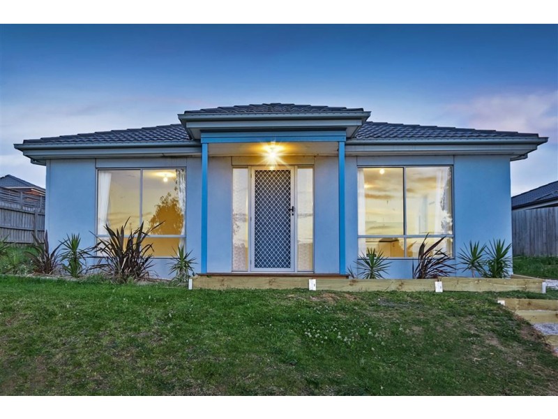 5 Yellow Gum Drive, Pakenham VIC 3810