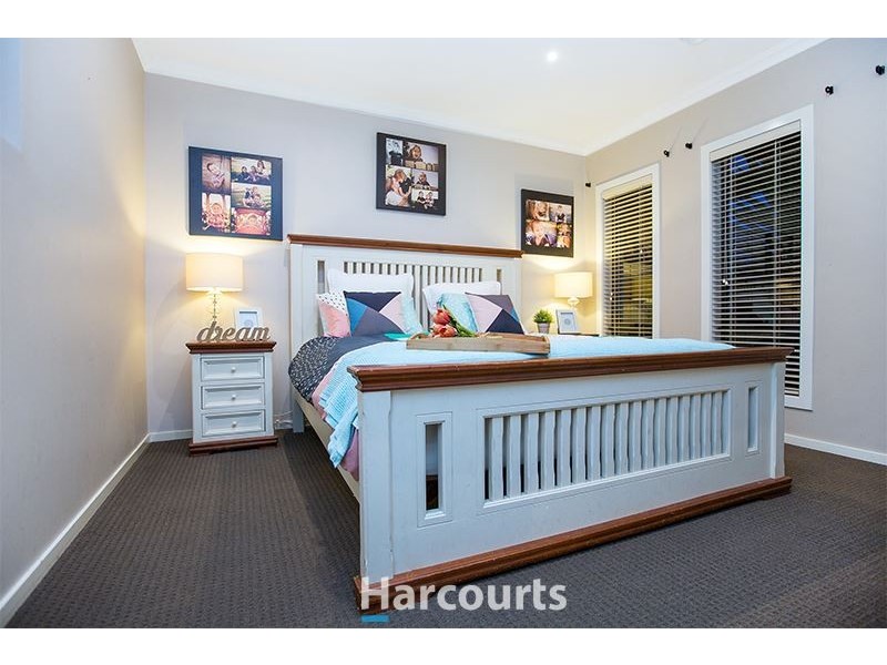 13 Ralron Court, Pakenham VIC 3810