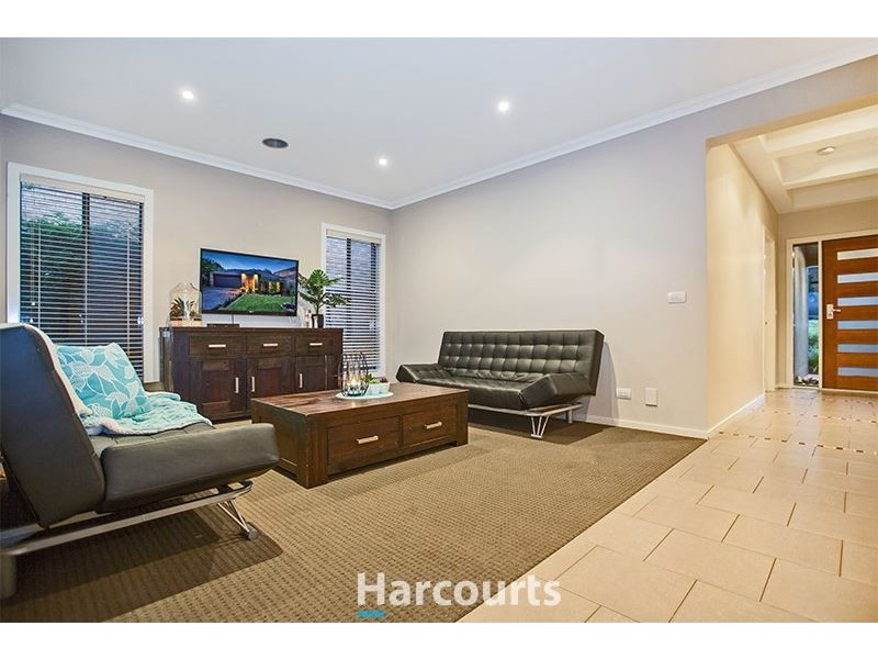 13 Ralron Court, Pakenham VIC 3810