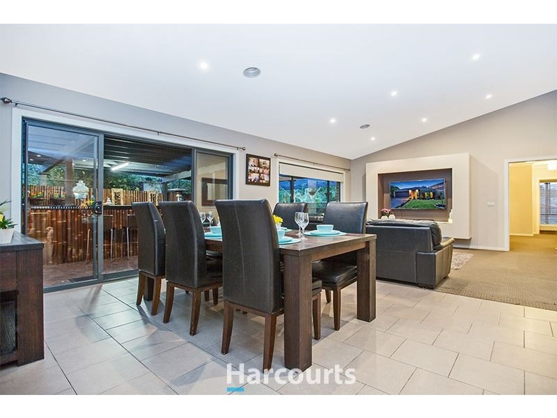 13 Ralron Court, Pakenham VIC 3810