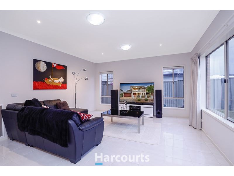 25 Cormorant Parade, Pakenham VIC 3810