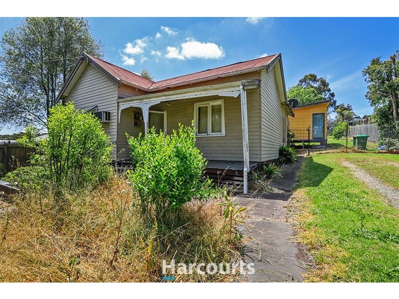 30 Railway Avenue, Garfield VIC 3814