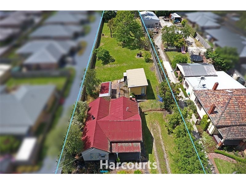 30 Railway Avenue, Garfield VIC 3814