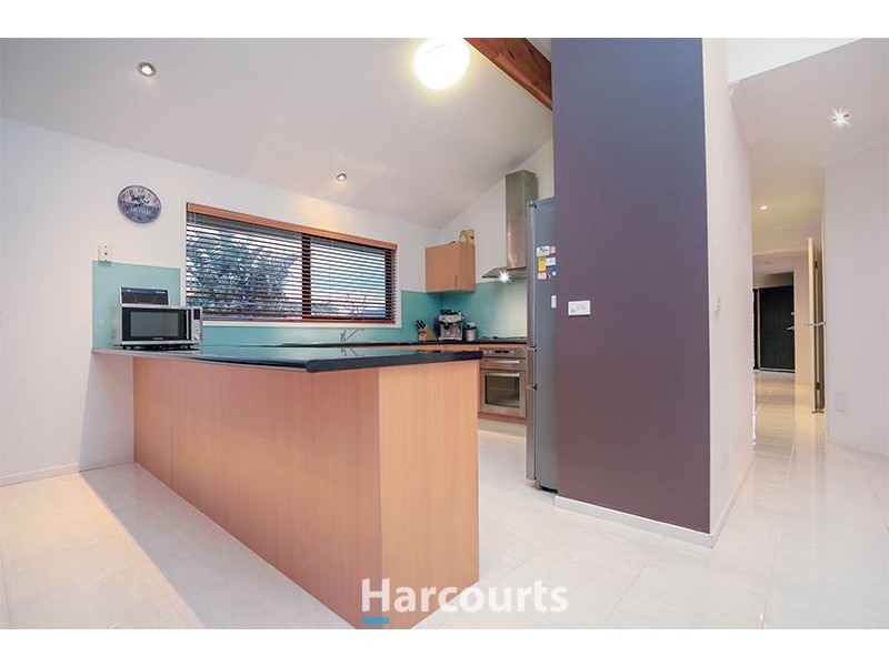 3 Snow Gum Court, Pakenham VIC 3810