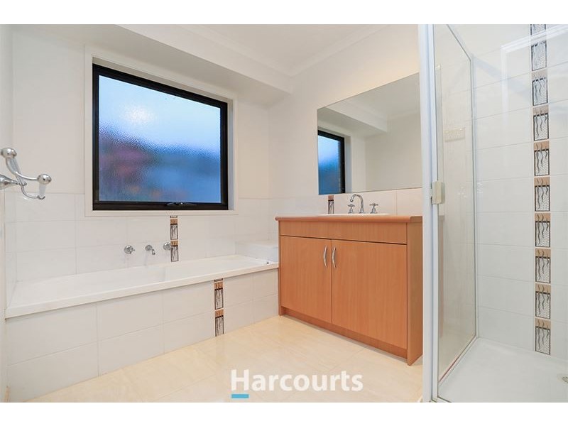 3 Snow Gum Court, Pakenham VIC 3810