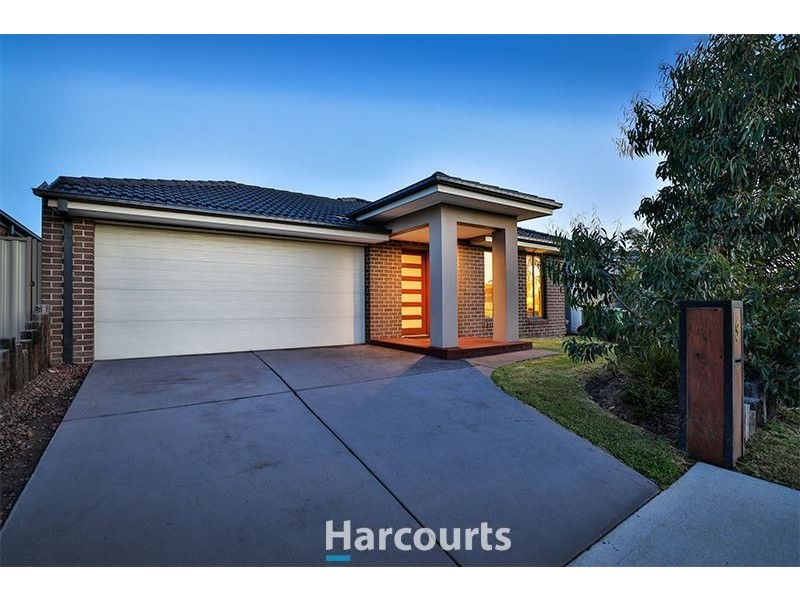 9 Debra Avenue, Pakenham VIC 3810