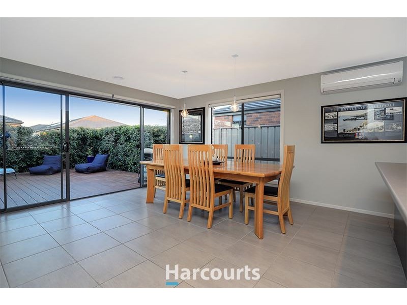 9 Debra Avenue, Pakenham VIC 3810