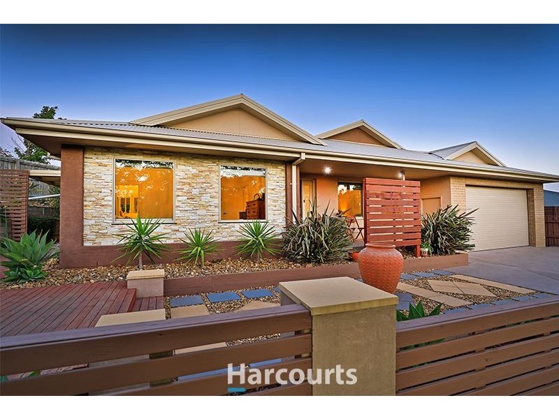 30 Hammerwood Green, Beaconsfield VIC 3807