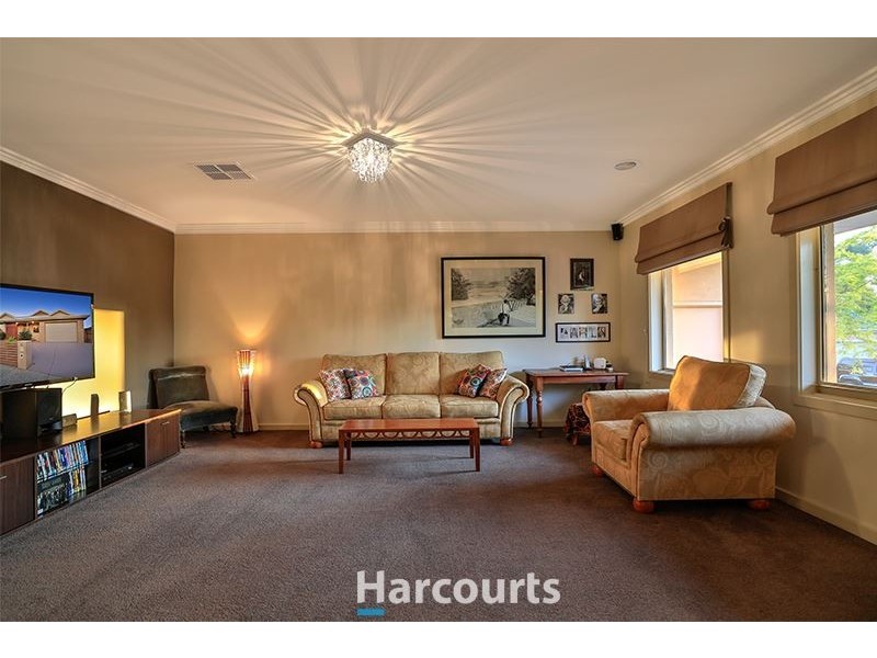 30 Hammerwood Green, Beaconsfield VIC 3807