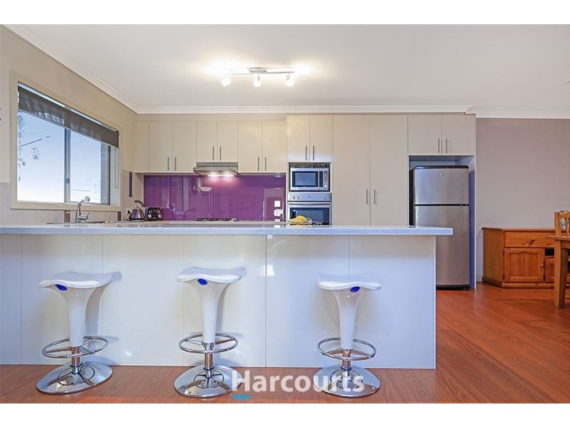 30 Hammerwood Green, Beaconsfield VIC 3807