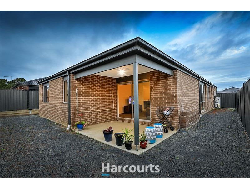 3 Pointer Drive, Pakenham VIC 3810