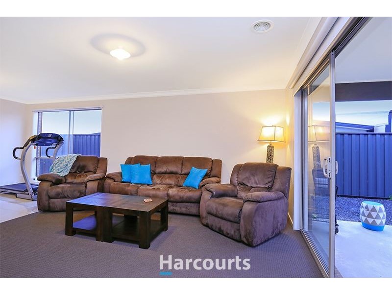 3 Pointer Drive, Pakenham VIC 3810