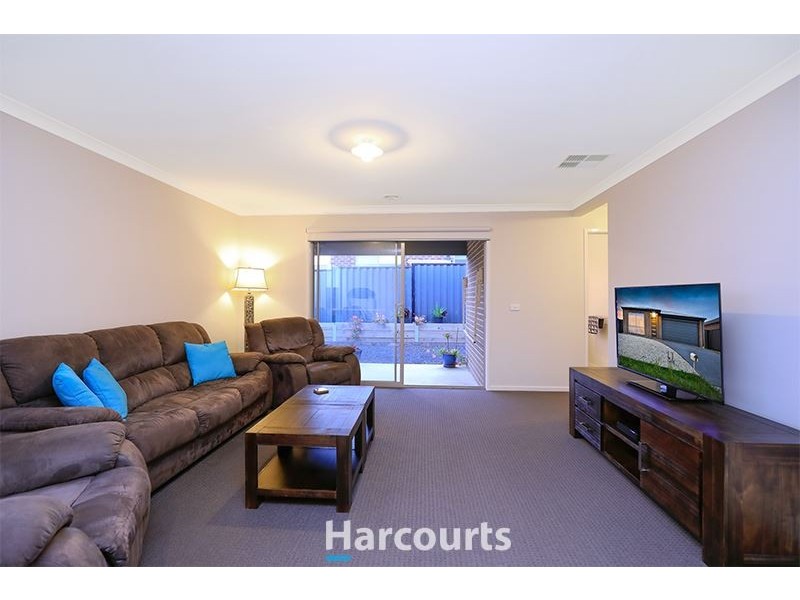 3 Pointer Drive, Pakenham VIC 3810